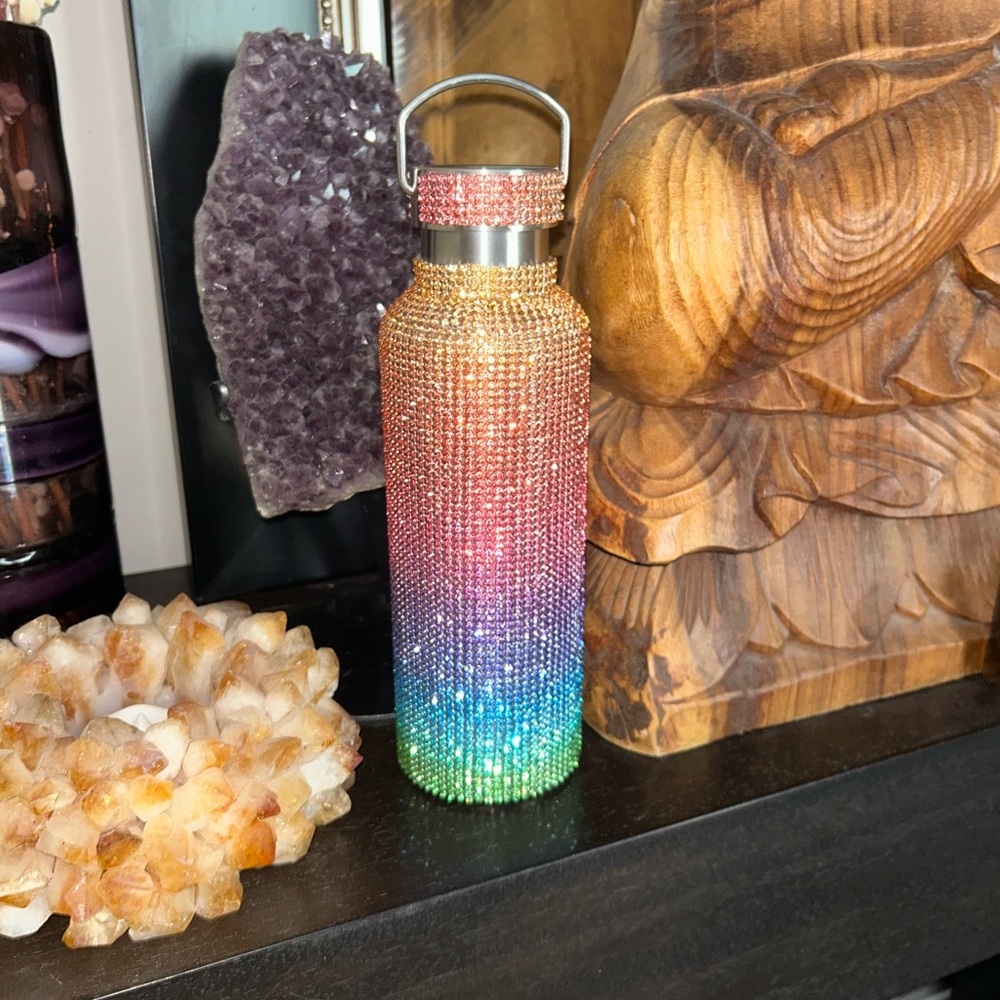 Rainbow Tomo Crystal Water Bottle - Picture 3 of 7